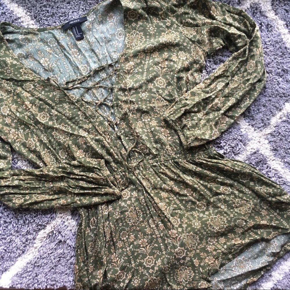 🍋LONG SLEEVE LACED ROMPER🍋